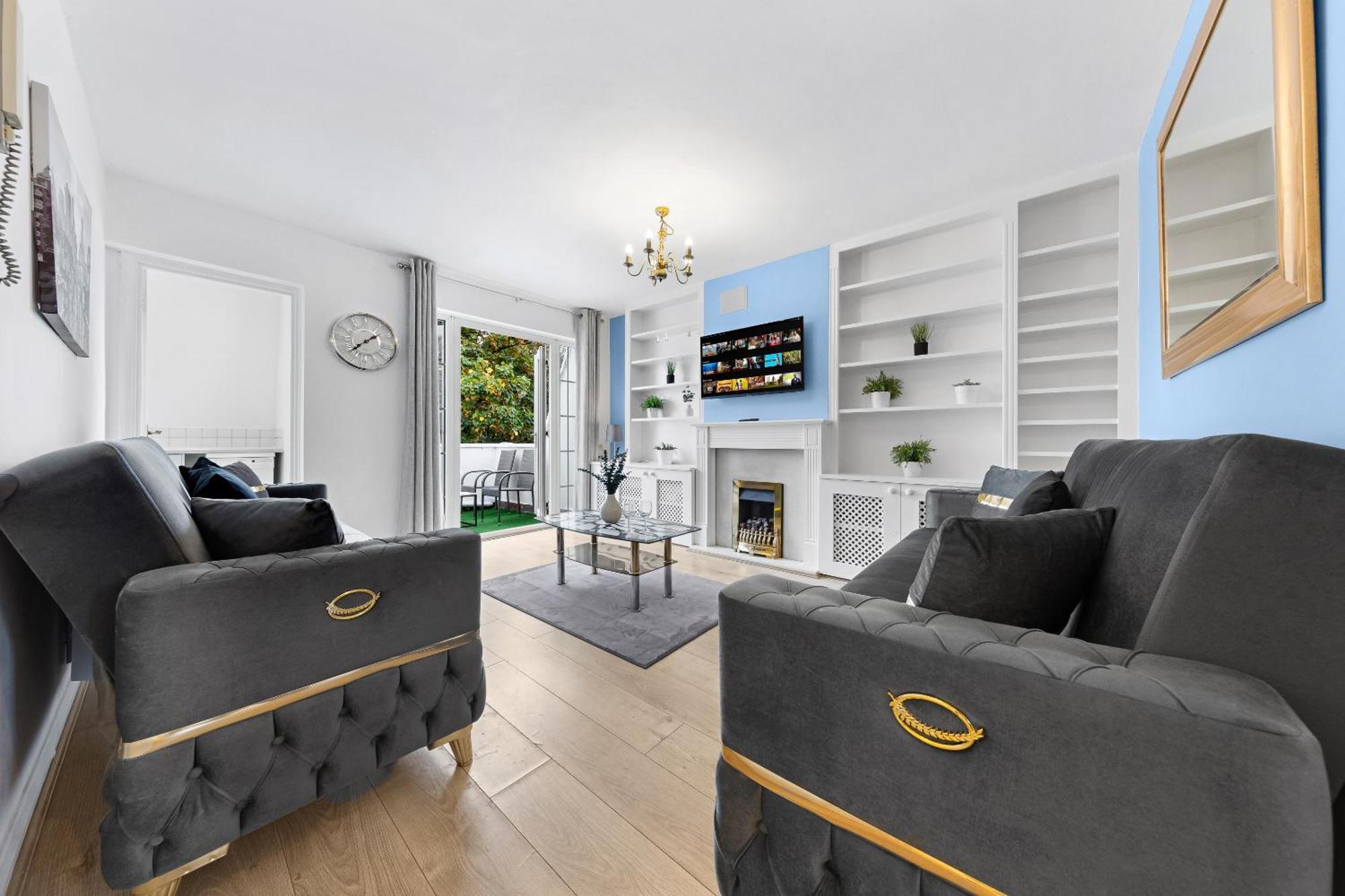 Newly Renovated Kensington 2 Bedroom Apartment With Balcony Near Harrods Sleeps 6, 2 Min Walk From Station London Exterior photo